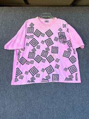 Vintage 80s 90s Jimmy'Z All Over Print Squares Pink Skate T-Shirt
